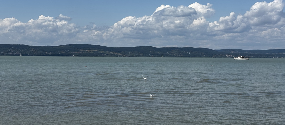 Kevesebb k&uuml;lf&ouml;ldi turista &eacute;rkezett id&eacute;n a Balatonhoz