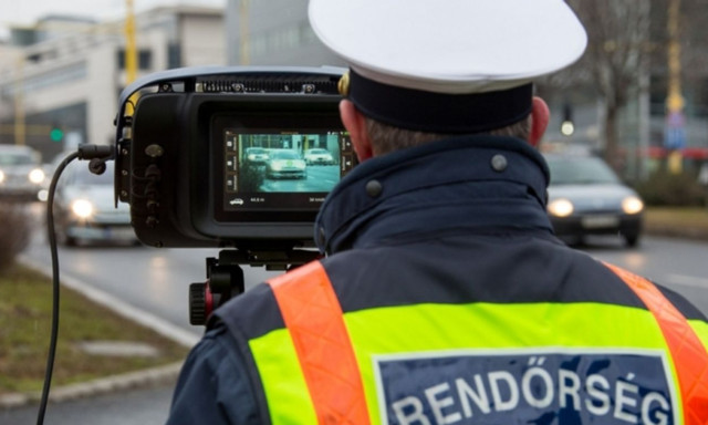 Szerd&aacute;n j&ouml;n a speedmaraton, mutatjuk hol m&eacute;rnek a rendőr&ouml;k Borsodban