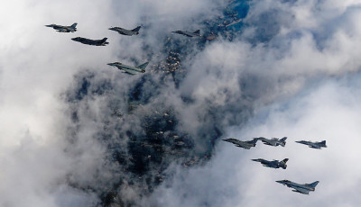 Ism&eacute;t gripenek gyakorlatoznak v&aacute;rosunk felett