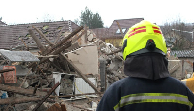 Robban&aacute;s volt Miskolc egyik utc&aacute;j&aacute;ban - ketten megs&eacute;r&uuml;ltek