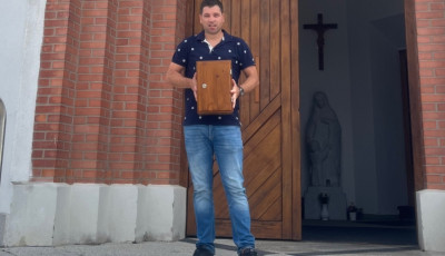 Perselyt ny&uacute;lt volna a templomb&oacute;l, egy szabads&aacute;gon l&eacute;vő rendőr fogta meg