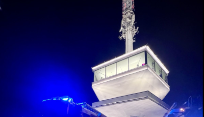 Tűz &uuml;t&ouml;tt ki az Avasi kil&aacute;t&oacute; k&ouml;zel&eacute;ben