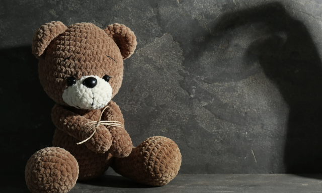 Felf&uuml;ggesztett b&ouml;rt&ouml;nt kapott a di&aacute;kl&aacute;nyokat zaklat&oacute; tan&aacute;r