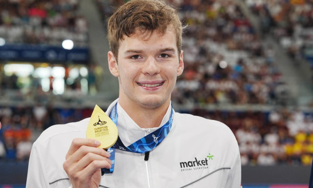K&oacute;s Hubert Eur&oacute;pa-bajnok, Mil&aacute;k Krist&oacute;f orsz&aacute;gos cs&uacute;ccsal &aacute;llt dobog&oacute;ra P&aacute;rizsban