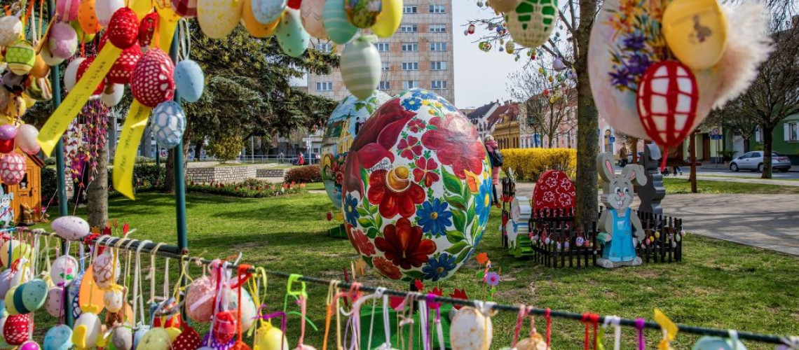 Mintha mes&eacute;be cs&ouml;ppent&uuml;nk volna: teljesen &aacute;talakult egy magyar v&aacute;ros h&uacute;sv&eacute;tra