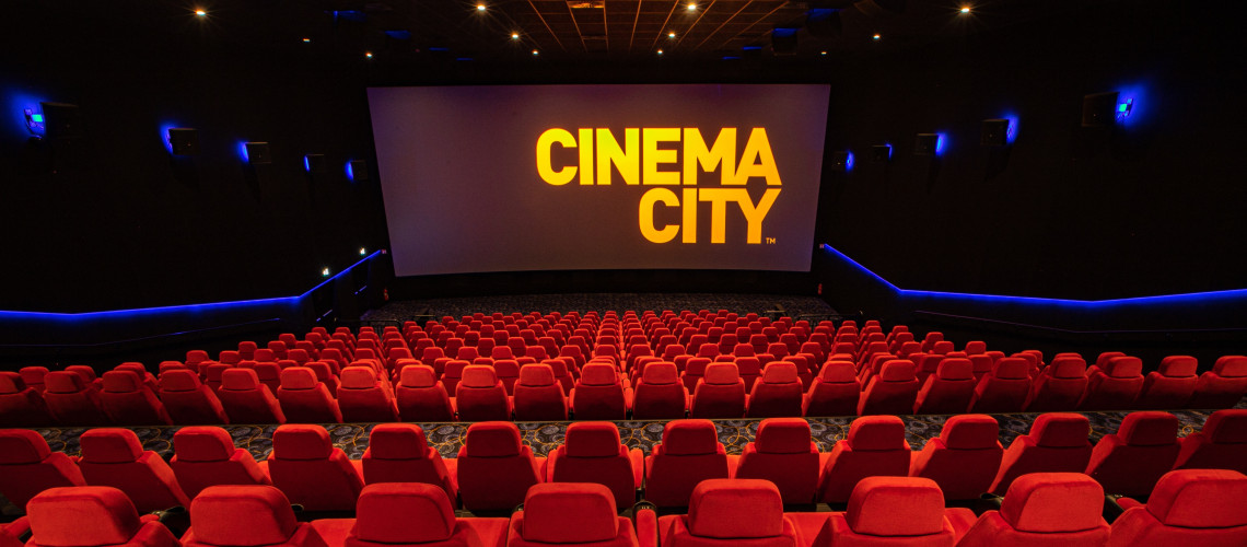 Le&aacute;ll&iacute;tja a Cinema City a korm&aacute;nyzati rekl&aacute;mokat a nagy felh&aacute;borod&aacute;s miatt