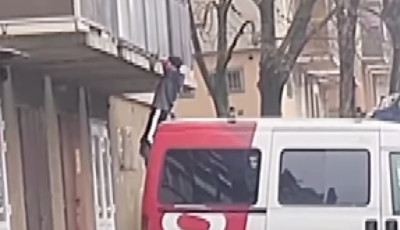 Flakongyűjt&eacute;s Level 1000 - Egy első emeleti erk&eacute;lyen l&oacute;gva lopkodta ki őket a miskolci p&oacute;kember