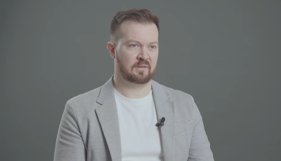 Szolidarit&aacute;si ki&aacute;ll&aacute;s indult Szab&oacute; Bence volt rendőrsz&aacute;zados mellett