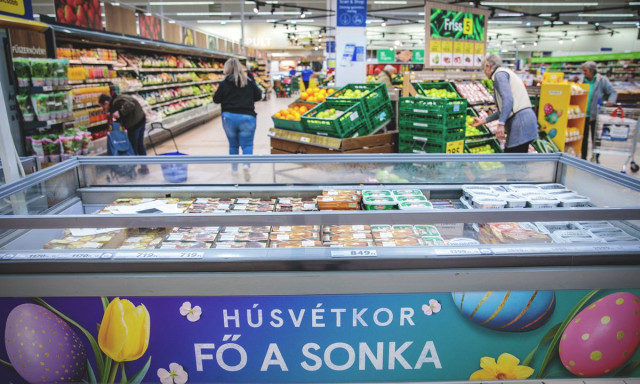 &Iacute;gy lesznek nyitva az &uuml;zletek a n&eacute;gynapos h&uacute;sv&eacute;ti hossz&uacute; h&eacute;tv&eacute;g&eacute;n