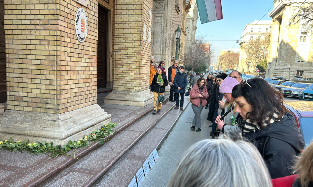 D&ouml;nt&ouml;tt a Főv&aacute;rosi T&ouml;rv&eacute;nysz&eacute;k: nem ker&uuml;l felt&eacute;teles szabads&aacute;gra a l&uacute;gos orvos