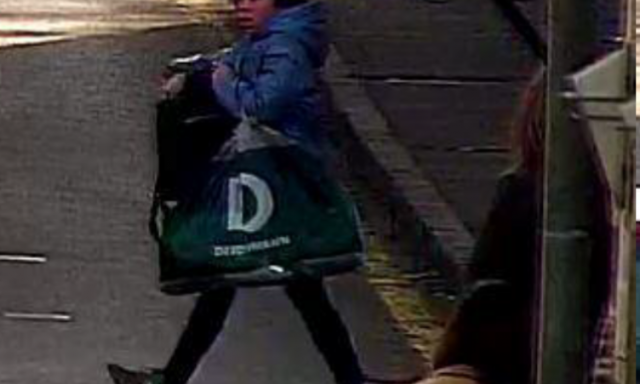 Egy aut&oacute;b&oacute;l lopott Miskolcon, felismered?