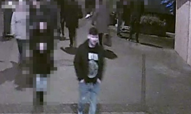 FELH&Iacute;V&Aacute;S - T&ouml;bb aut&oacute;t megrong&aacute;lt Miskolcon, keresik a rendőr&ouml;k