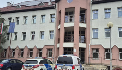 V&eacute;gig lopta a szomsz&eacute;dokat a fiatal bet&ouml;rő p&aacute;ros Csernelyen, mindent vittek ami a kez&uuml;k &uuml;gy&eacute;be ker&uuml;lt