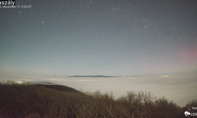 Sarki f&eacute;ny ragyogott fel a k&ouml;dtenger f&ouml;l&ouml;tt - VIDE&Oacute;